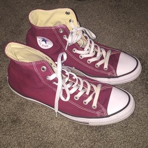 Men’s Classic Converse Hi-top Sneakers Size 10